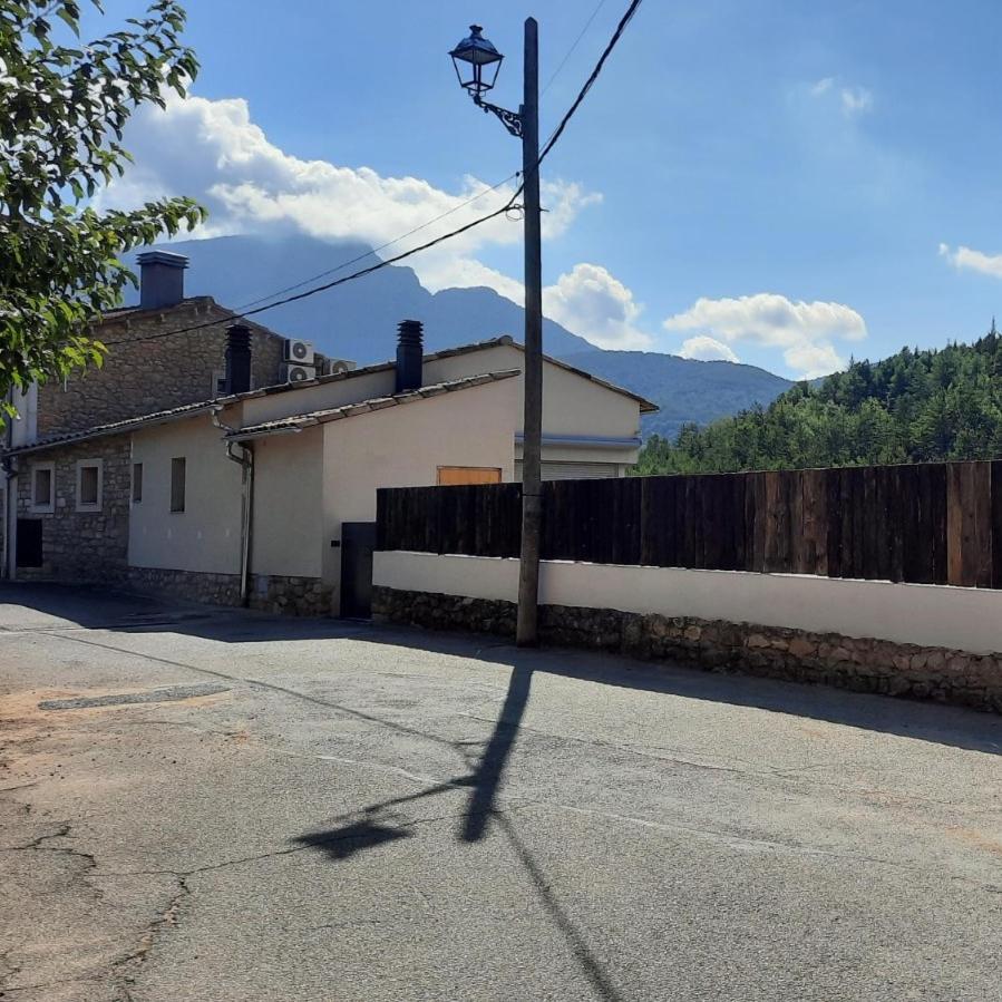 Casa Sapeiro - Allotjament Rural Cellers Luaran gambar